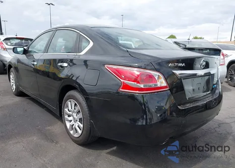 2014 Nissan Altima 2.5 S z USA, uszkodzony, nr VIN 1N4AL3AP9EN213845